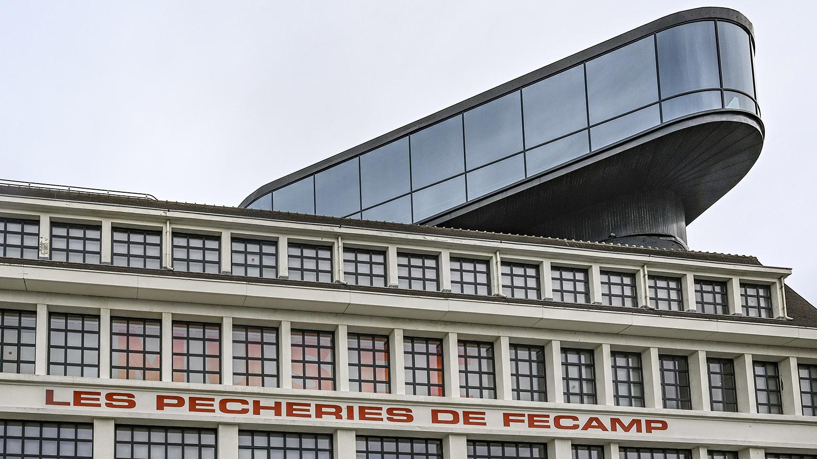 Das Seefahrtsmuseum von Fécamp mit seinem Aussichtspavillon. Foto: Hilke Maunder