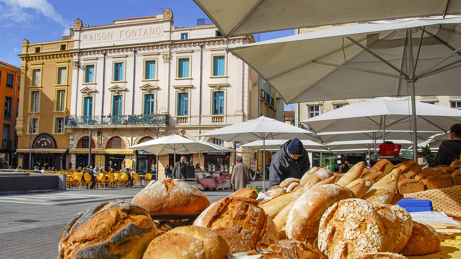 Perpignan: Auf der Place de la République ist fast täglich Marktzeit. Foto: Hilke Maunder