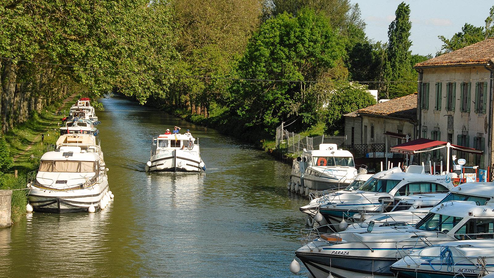 Der Hafen von Bram am Canal du Midi. Foto: Hilke Maunder