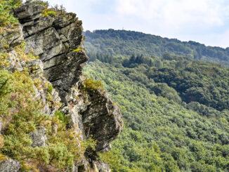 La face humaine, das menschliche Antlitz, nennt sich diese Felsformation der Roche d'Oëtre. Foto: Hilke Maunder