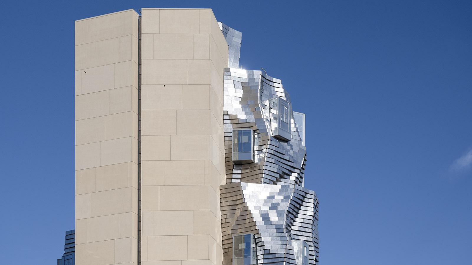 Der LUMA-Turm von Frank Gehry für Arles. Foto: Hilke Maunder