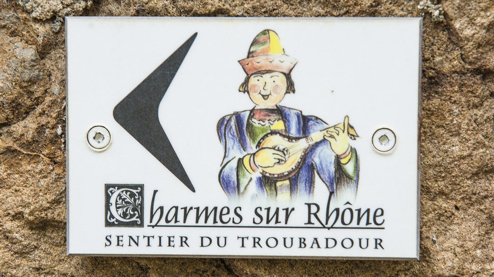 ViaRhôna: So ist der Sentier du Troubadour in Charmes-sur-Rhône markiert. Foto: Hilke Maunder