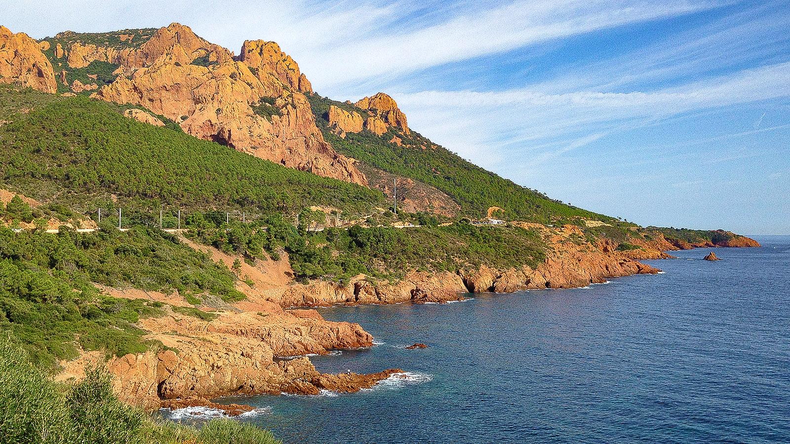 Die Küste beim Estérel-Gebirge an der Côte d'Azur. Foto: Hilke Maunder