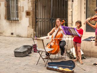 Dijon: Bei der Fête de la Musique musizieren die Einheimischen auf den Straßen und Plätzen ihrer Stadt. Foto: Hilke Maunder