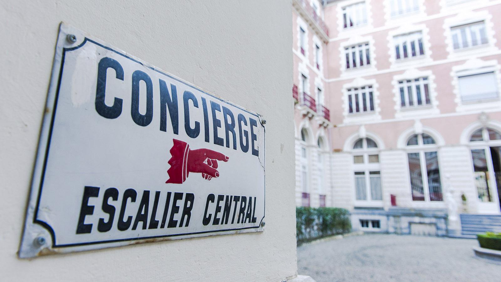 Cauterets: Die Concierge gehört dazu zum großbürgerlichen Leben. Foto: Hilke Maunder