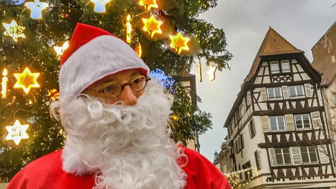 Regionale Weihnachtstraditionen in Frankreich: Père Noël ist auf den Weihnachtsmärkten unterwegs! Foto: Hilke Maunder
