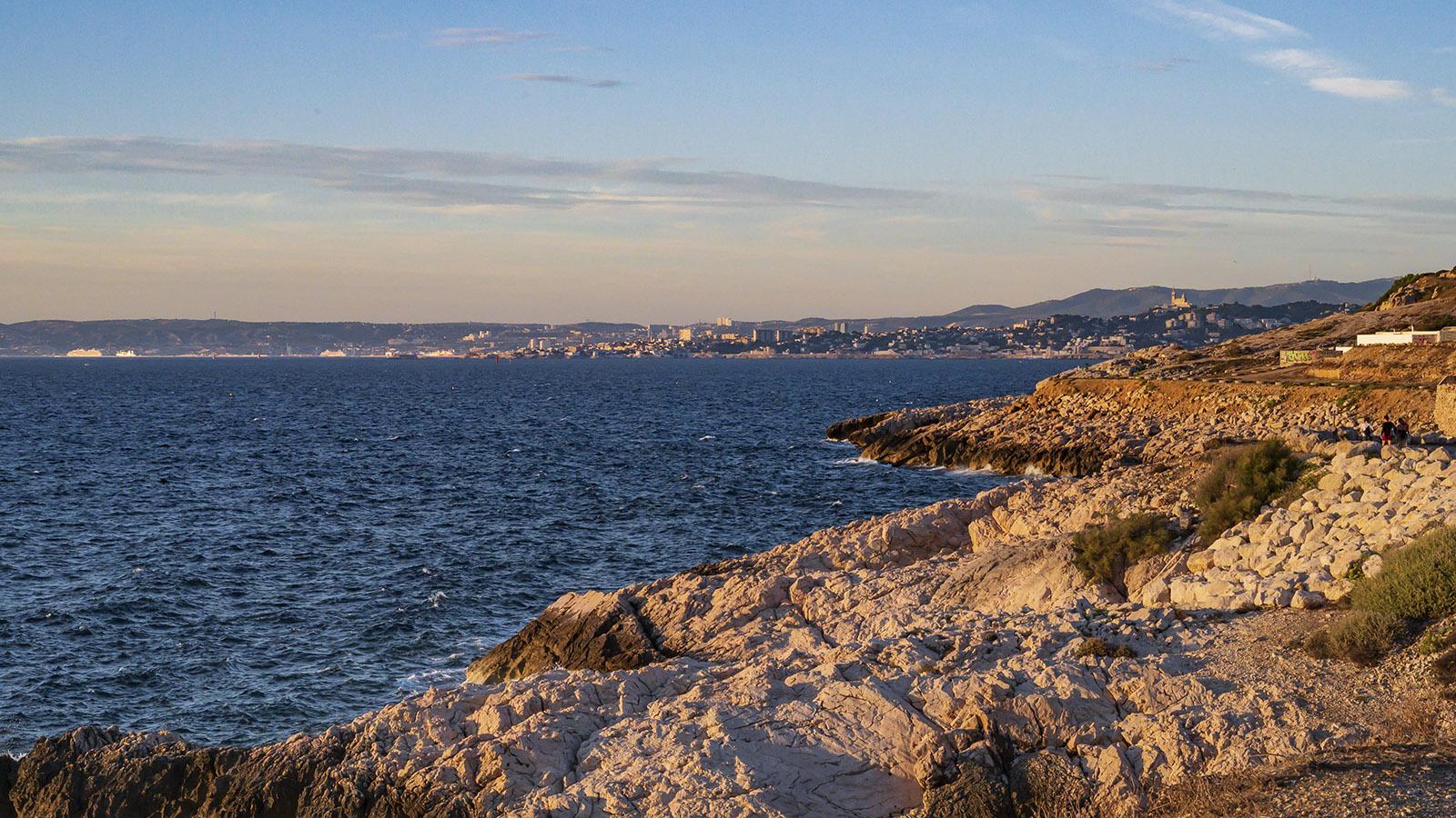 Der Blick auf Marseille von der <em>Calanche Blanche.</em> Foto: Hilke Maunder