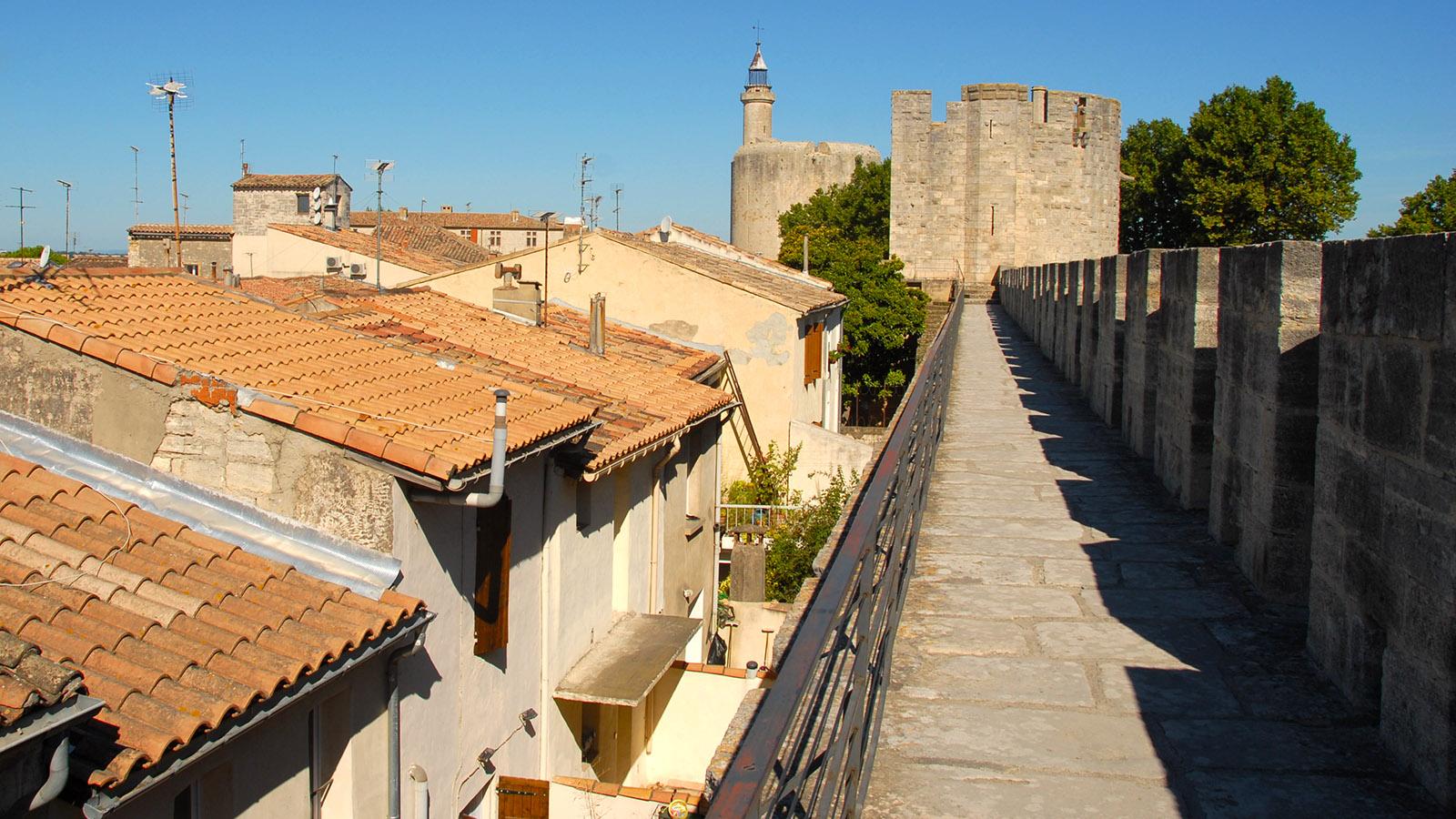 Aigues-Mortes, nördliche Stadtmauer mit Tour de Constance. Foto: Hilke Maunder