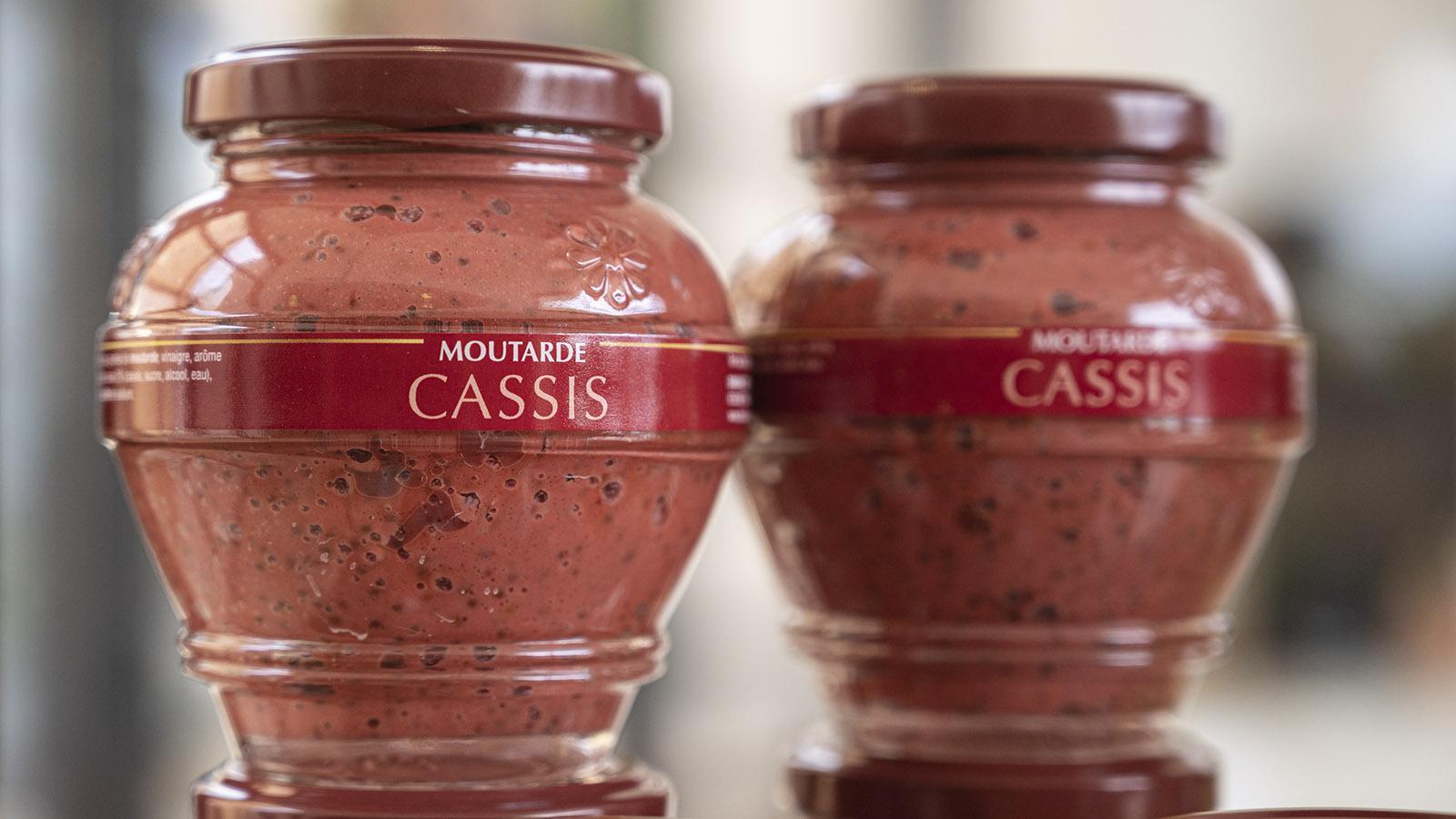 Senf mit Cassis - köstlich zum Petersilienschinken der Bourgogne. Foto: Hilke Maunder