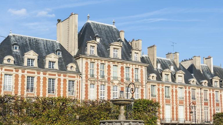 Königliche Plätze in Paris: Place des Vosges