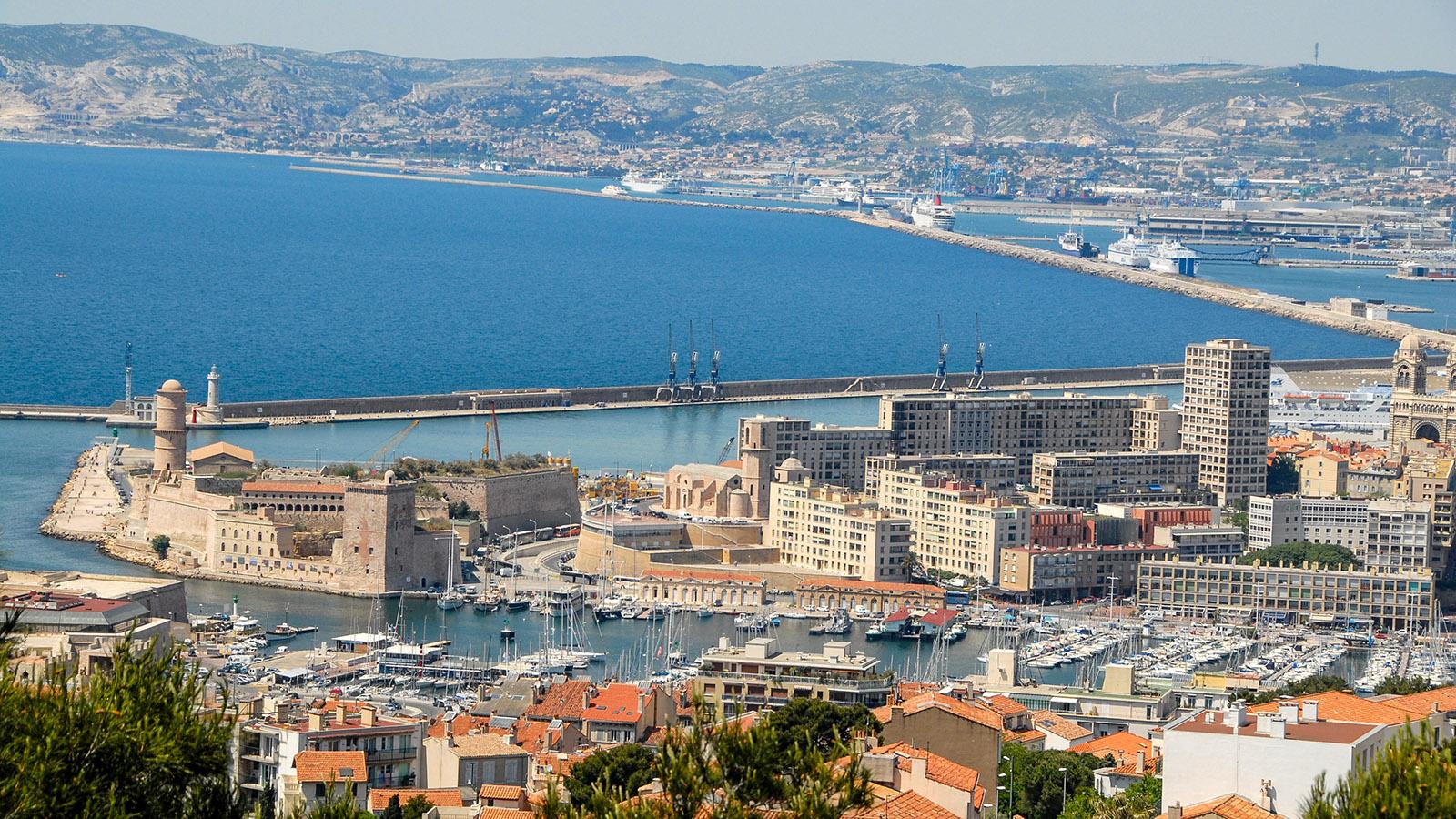 Ist er nicht wunderschön, der Ausblick von Notre Dame de la Garde auf Marseille? Foto: Hilke Maunder