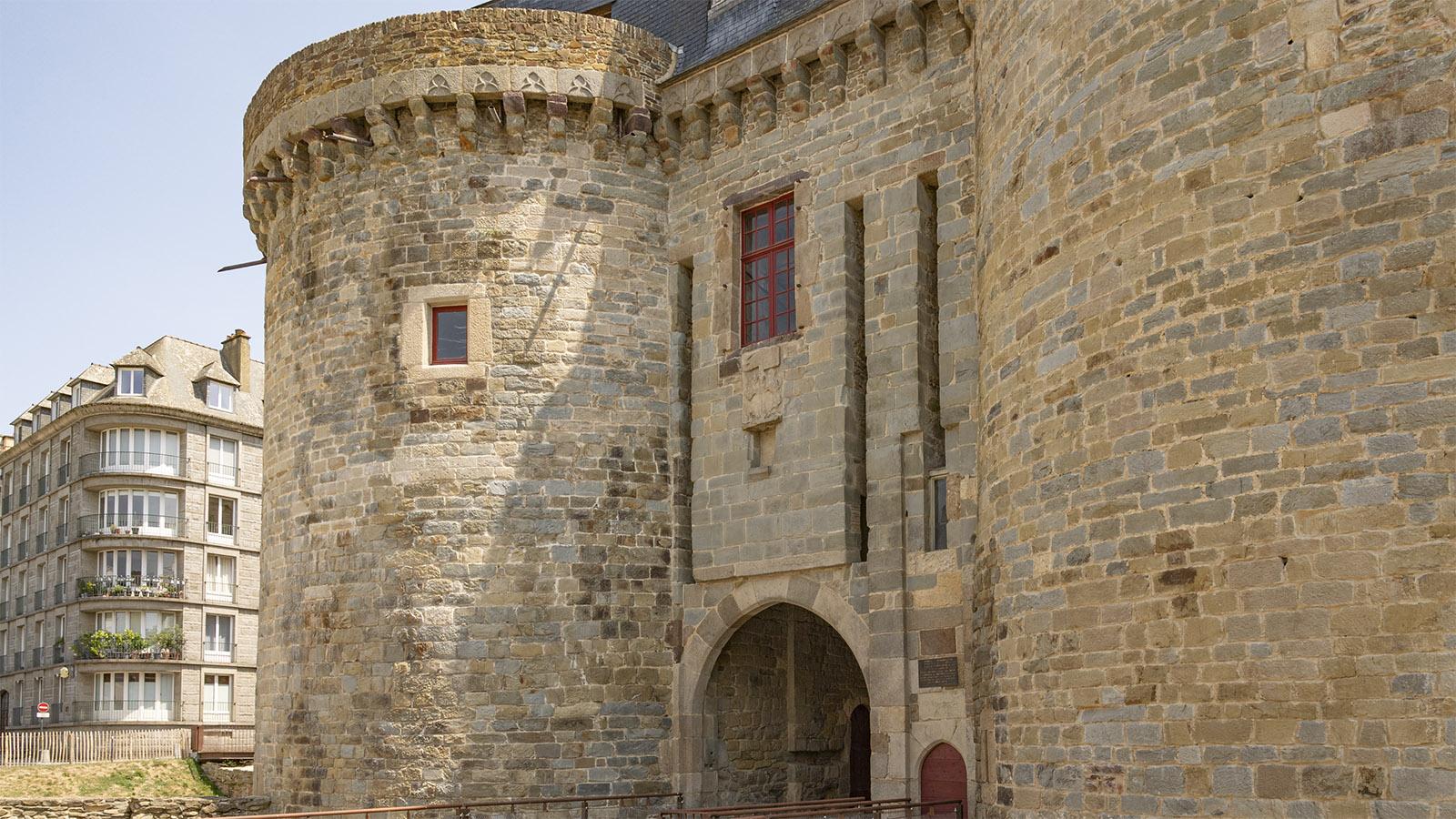 Wehrhaftigkeit des alten Rennes: diese Staddtore der Portes Mordelaises Foto: Hilke Maunder