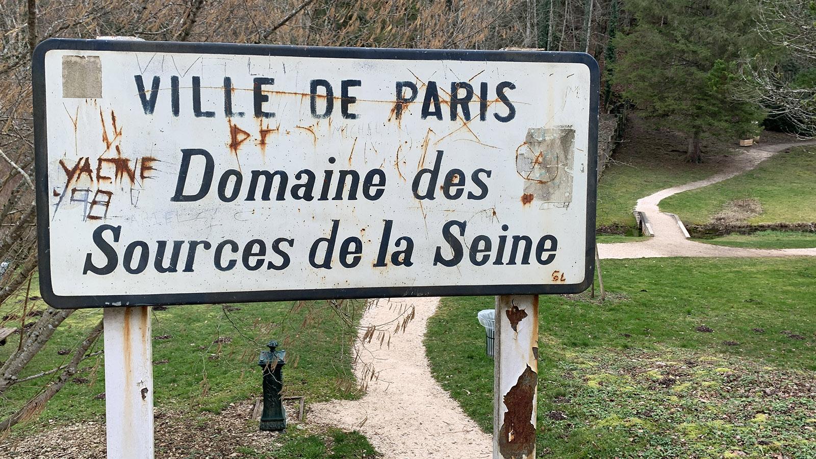 Die Quellen der Seine: Der kleine Park der Seine-Quellen gehört zur Stadt Paris. Foto: Hilke Maunder