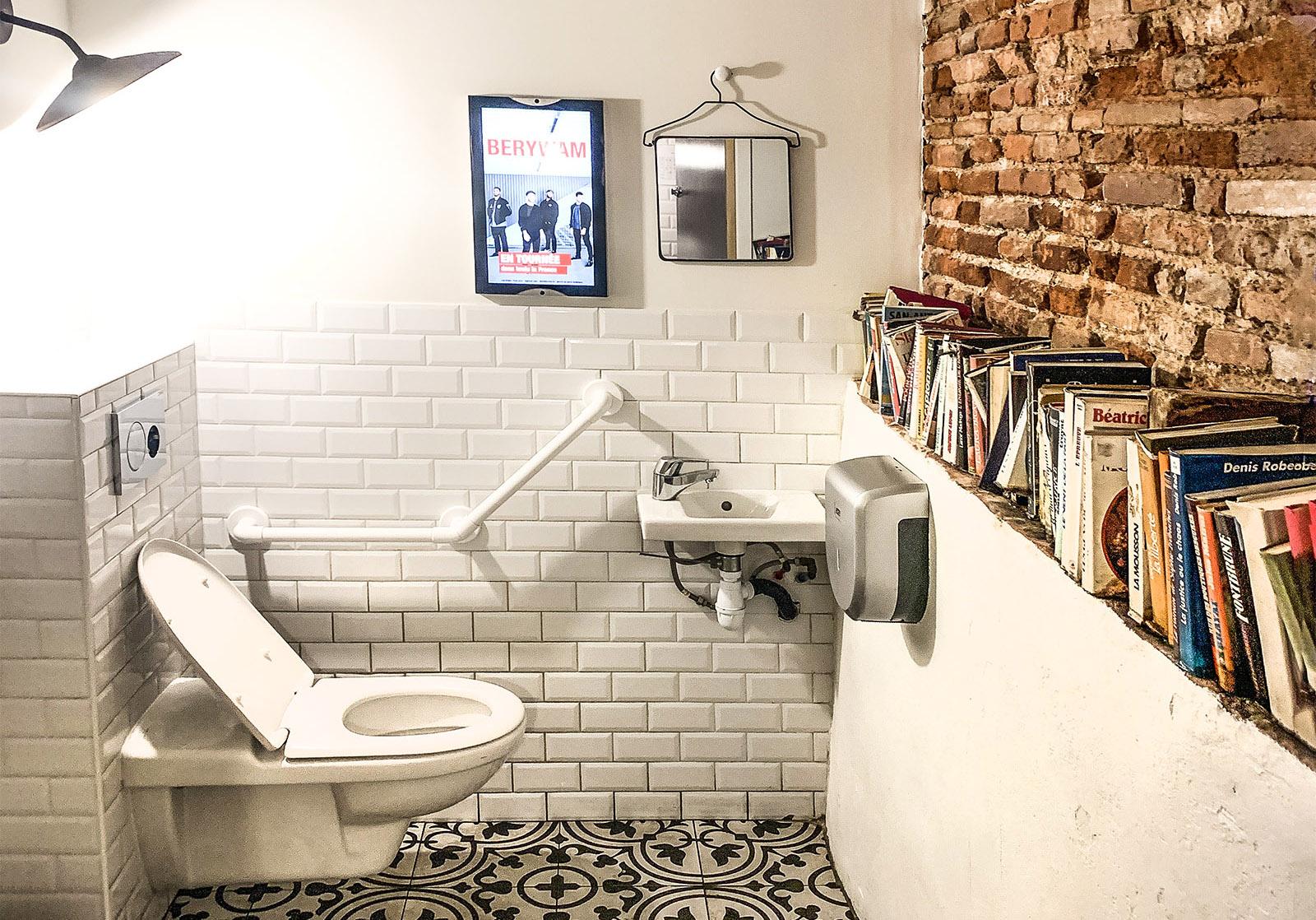 Toilette im Bistro 12 von Saint-Cyprien, Toulouse. Foto: Hilke Maunder