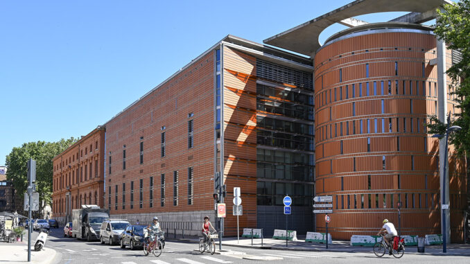 Pascal Prunet entwarf den neuen Palais de Justice, der 2008 im Carmes-Viertel von Toulouse seinen Betrieb aufnahm. Foto: Hilke Maunder