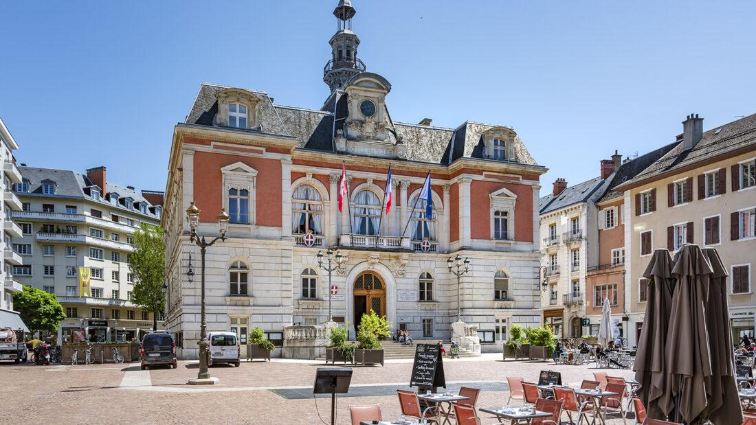 Das Hôtel de Ville/em> von Chambéry. Foto. Hilke Maunder