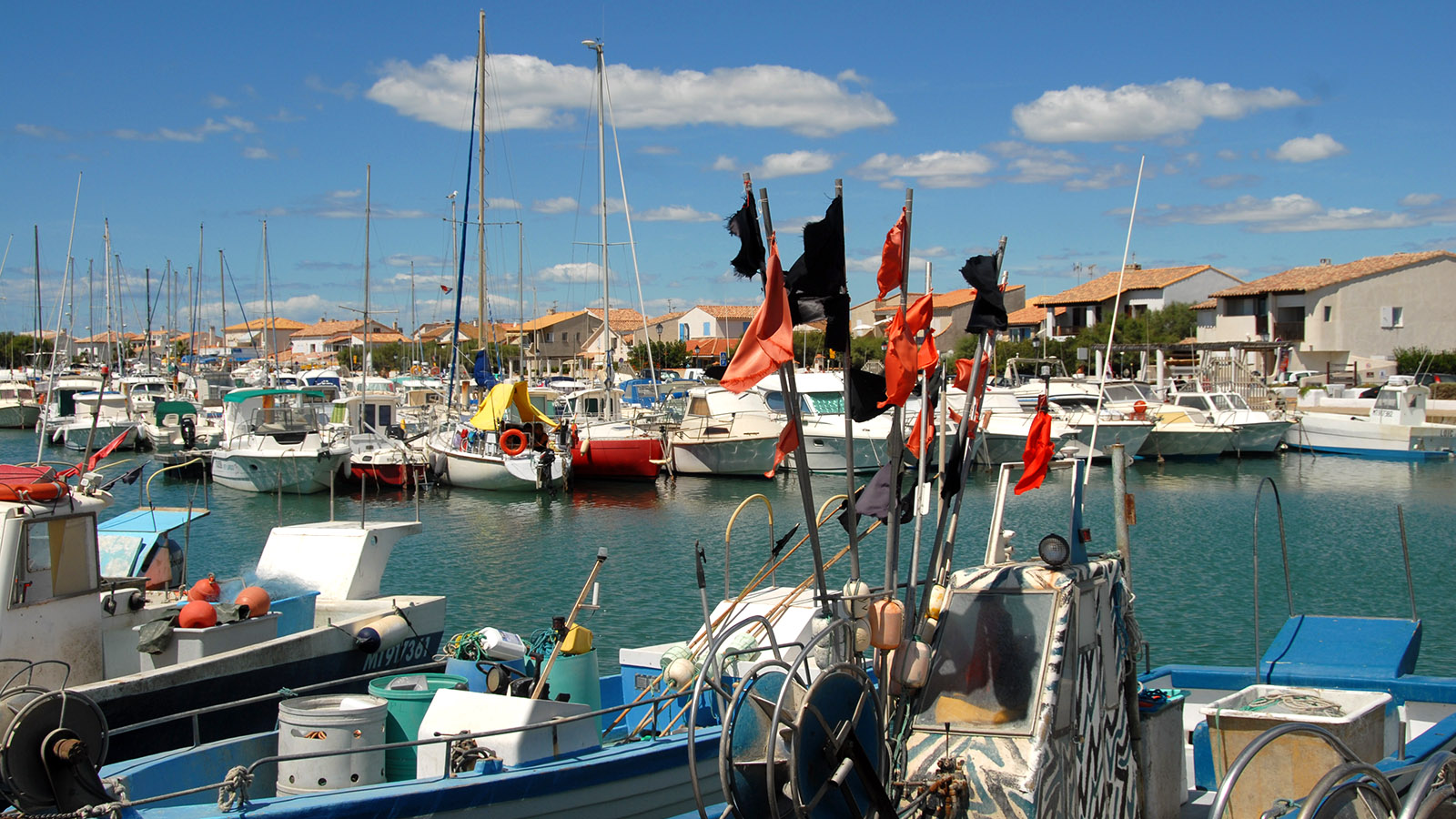 Der Hafen von Saintes-Maries-de-la-Mer. Foto: Hilke Maunder