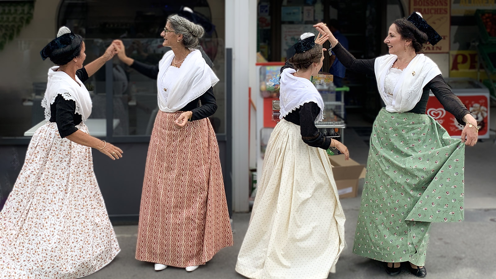 Im Sommer tanzen ab und an Trachtengruppen unter freiem Himmel in der Altstadt von Saintes-Maries-de-la-Mer – wie diese Arlésiennes. Foto: Hilke Maunder