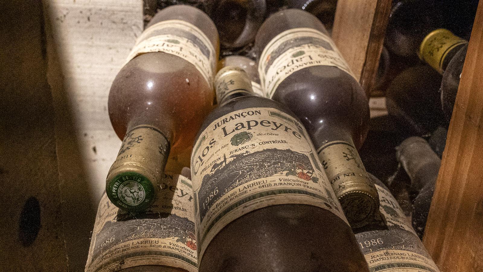 Von 1985 stammen diese Flaschen. Foto: Hilke Maunder