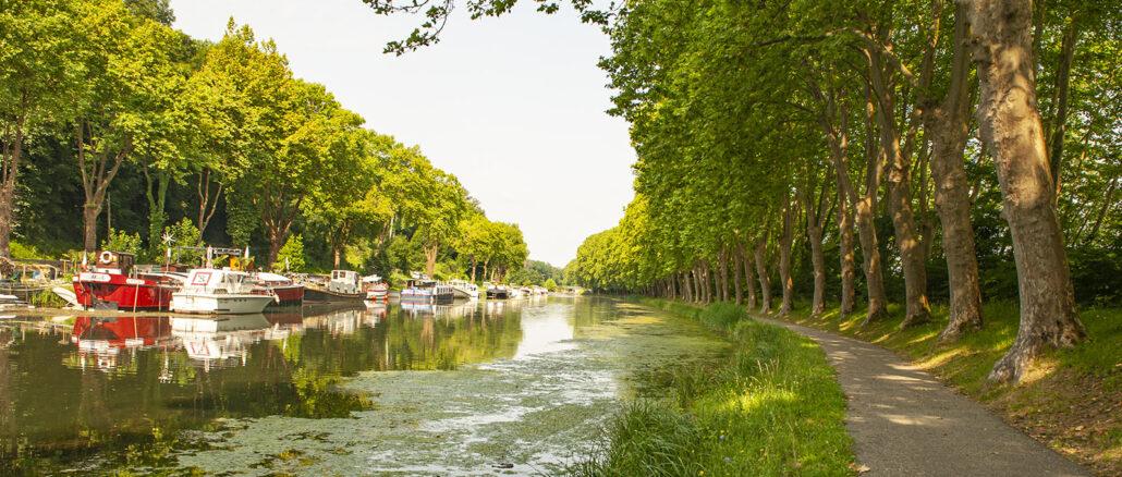 Treidelpfade säumen den Canal des deux Mers - perfekt für Radtouren und Wanderungen! Foto: Hilke Maunder