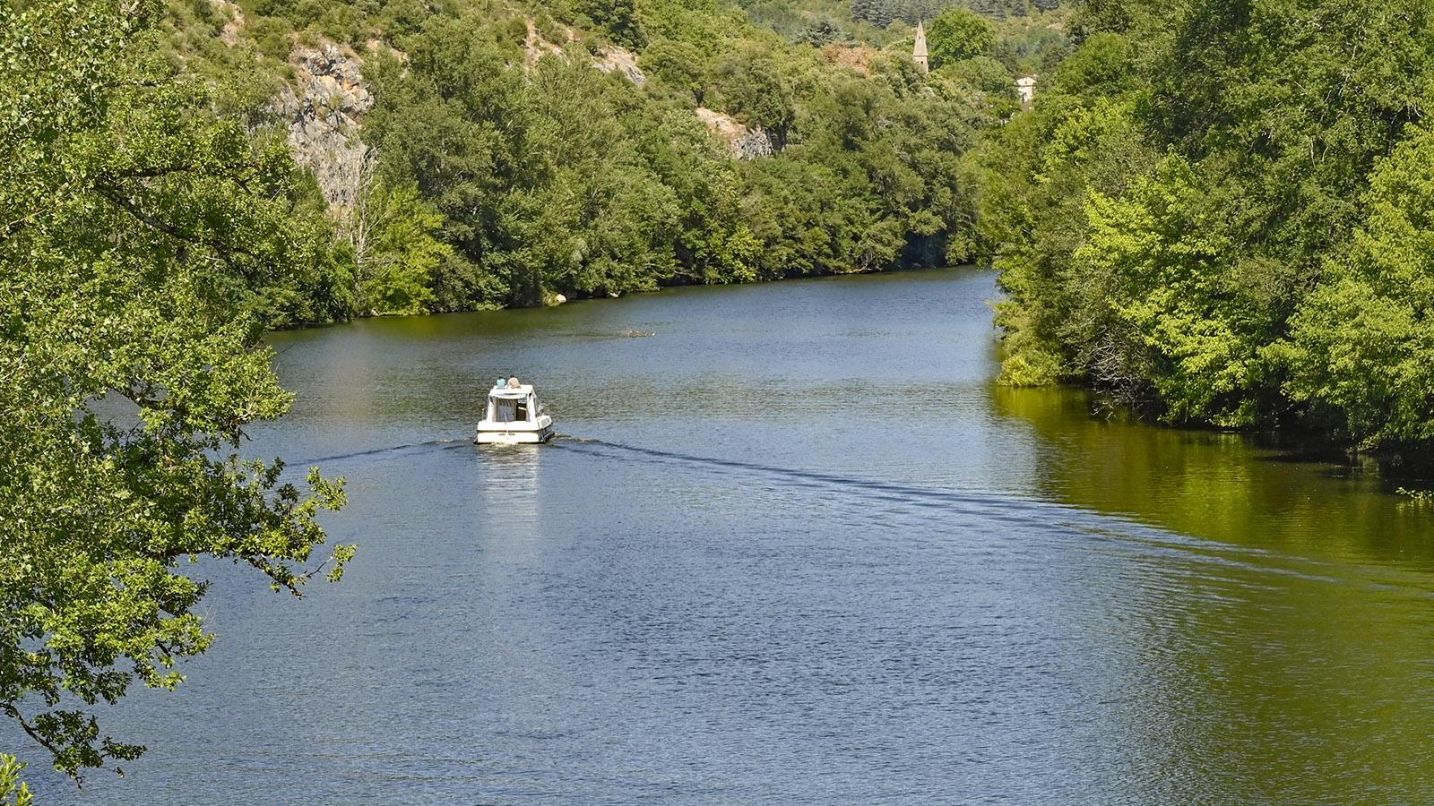Herrlich: mit dem Boot den Lot zu entdecken – im Hausboot wie im Kanu oder Kayak. Foto: Hilke Maunder