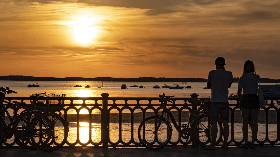 Paradeplatz zum Sunset: die Pier von Andernos-les-Bains. Foto: Hilke Maunder