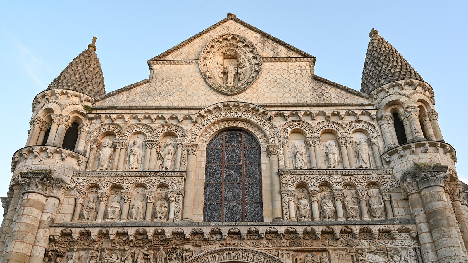Die Fassade der <em>Église Notre-Dame-la-Grande</em>. Foto: Hilke Maunder