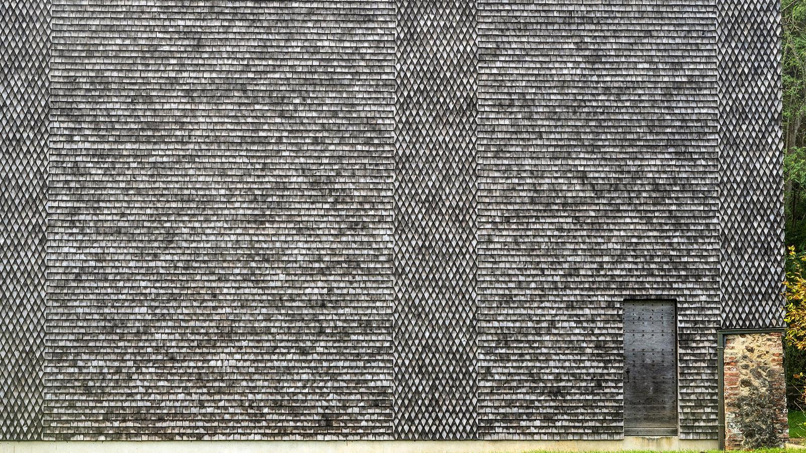 Detail der Fassade der <em>Prieuré de Mimizan</em>. Foto: Hilke Maunder