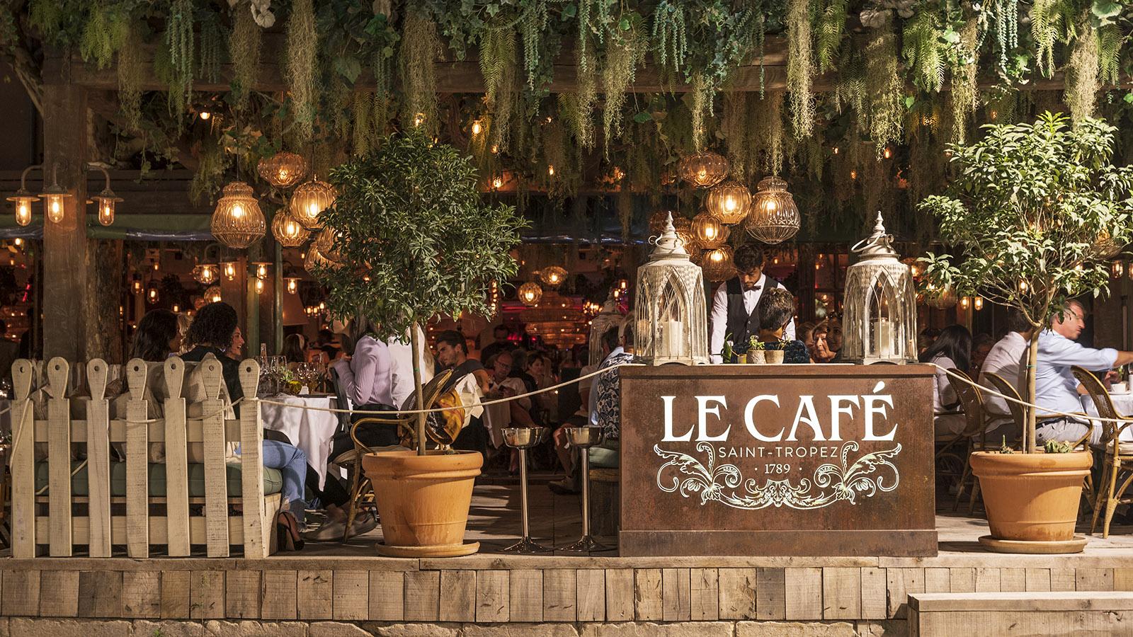 Le Café an der Place des Lices. Foto: Hilke Maunder