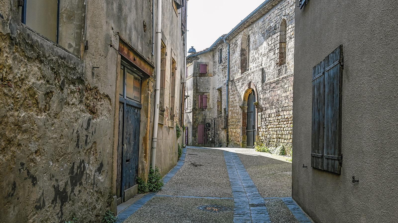 Mitunter wirkt Fanjeaux so, als sei das Mittelalter kaum vergangen – wie hier bei der Maison Saint-Dominique. Foto: Hilke Maunder