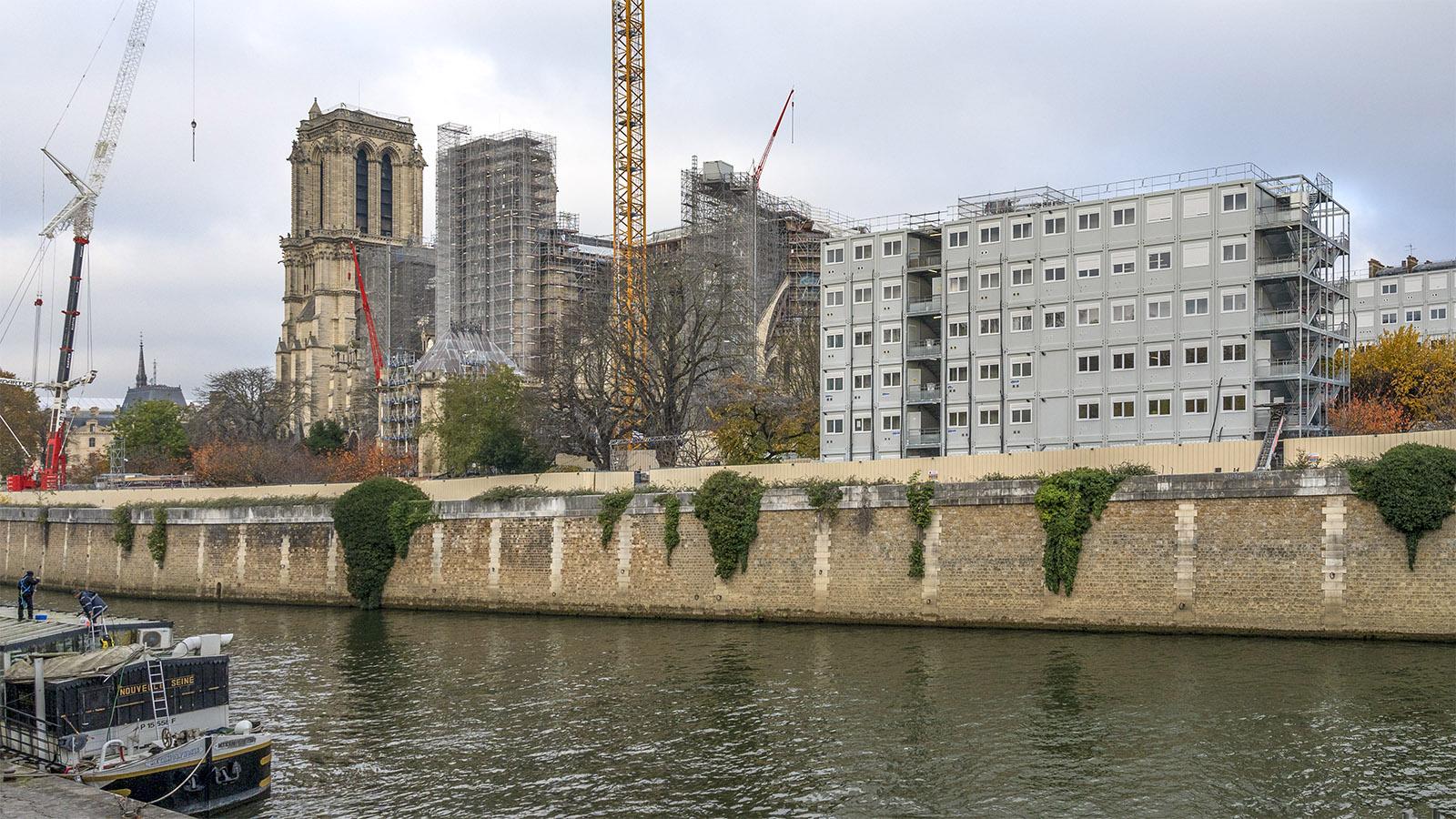 Der Wiederaufbau von Notre-Dame. So sah es im späten November 2022 aus. Foto: Hilke Maunder