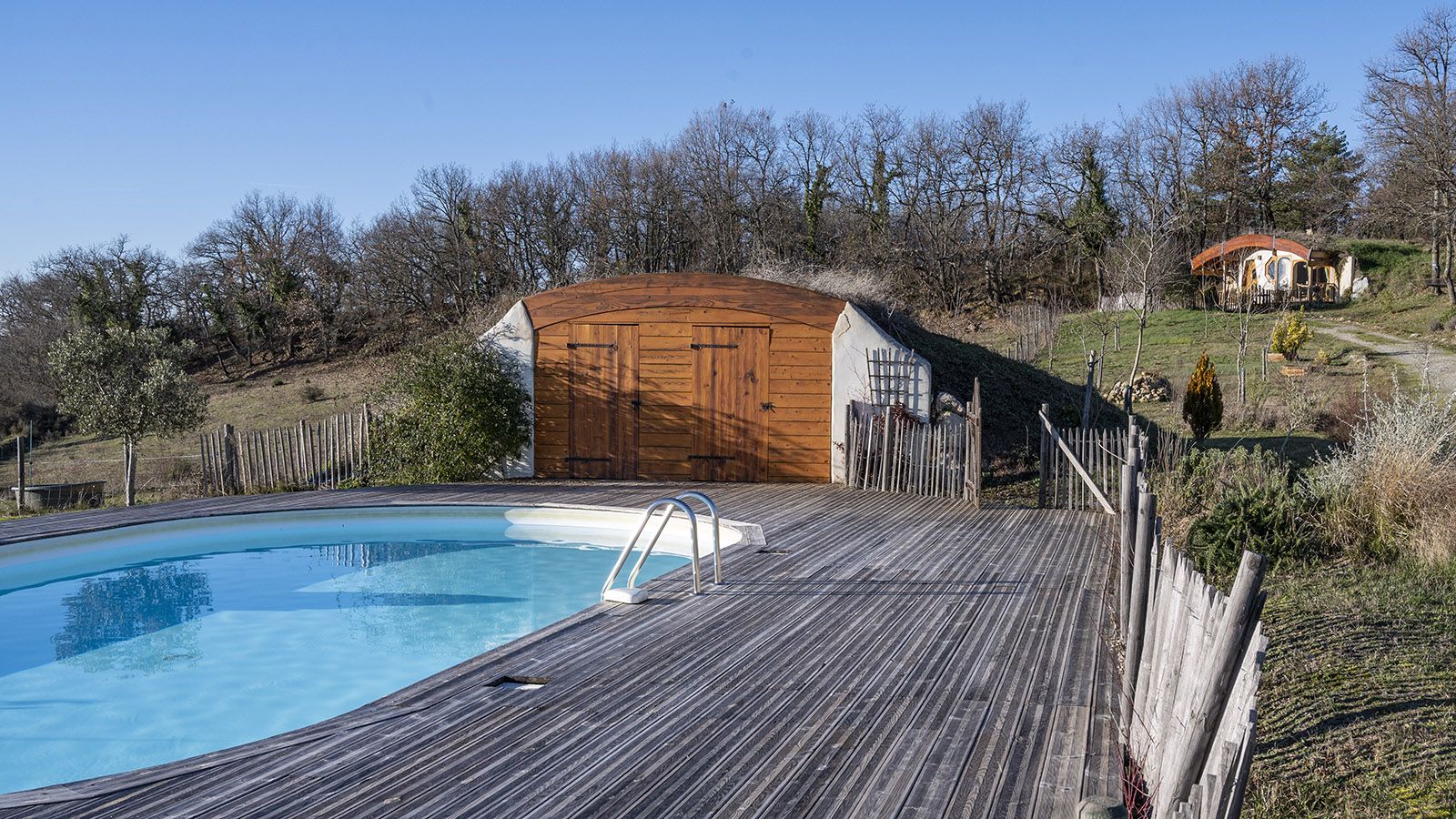 Die Maison Troglodyte ist ein Ganzjahresreiseziel – und so ist auch Winterbaden möglich. Foto: Hilke Maunder