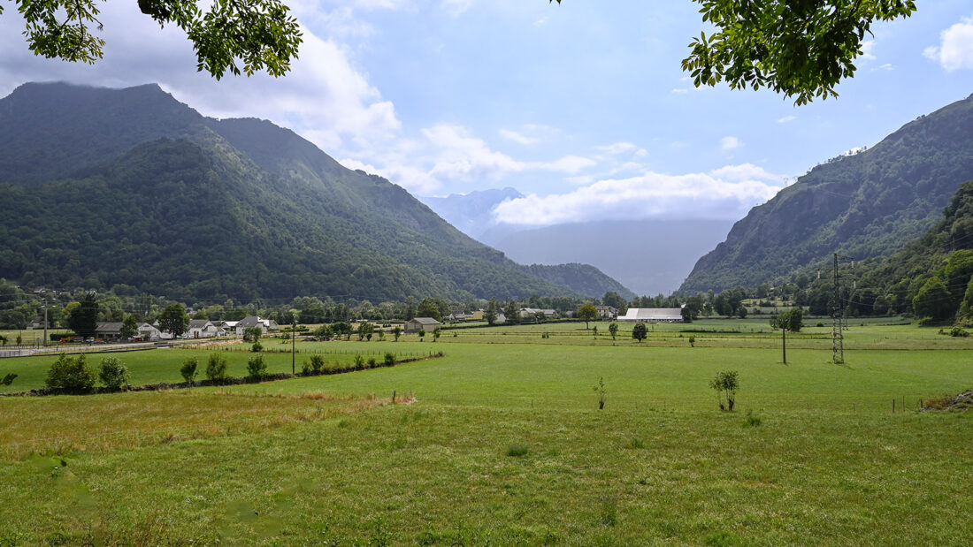 Der Blick über die Vallée d'Ossau gen Süden. Foto: Hilke Maunder