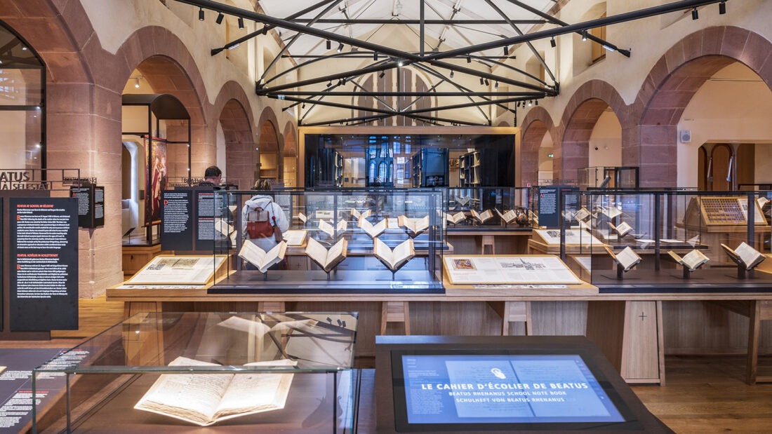 Die Humanistische Bibliothek ehrt in ihrer Dauerausstellung die Geistesgrößen der Renaissance. Foto: Hilke Maunder