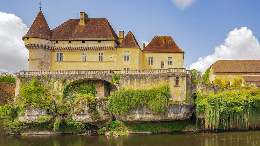 Das Château de la Losse hoch über der Vézère. Foto: Hilke Maunder