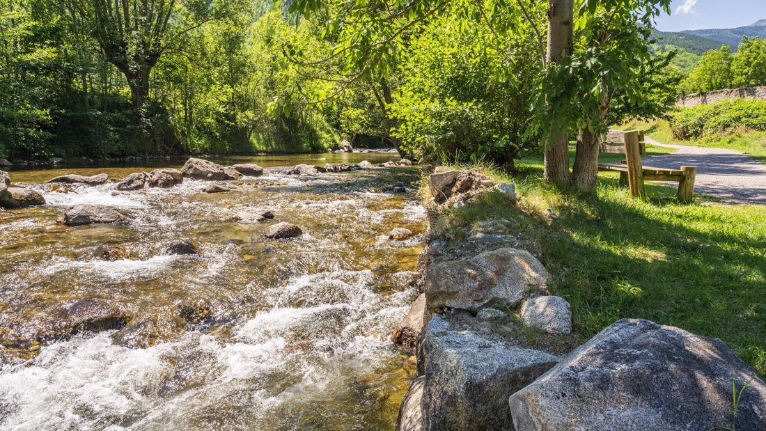 Die Promenade de la Rivière von Latour-de-Carol. Foto: Hilke Maunder