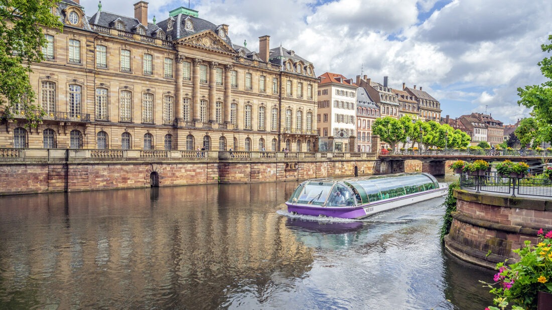 Der Palais Rohan zur Ill-Seite. Foto: Hilke Maunder