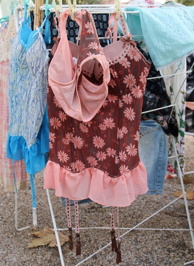 Flohmarkt im Périgord. Foto: Jürgen Friedrich