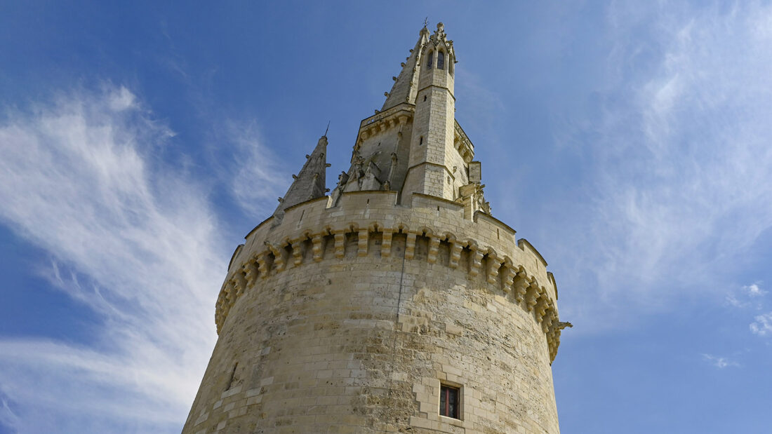 Die <em>Tour de la Laterne</em> ist der höchste der drei Türme im Hafen von La Rochelle. Foto: Hilke Maunder