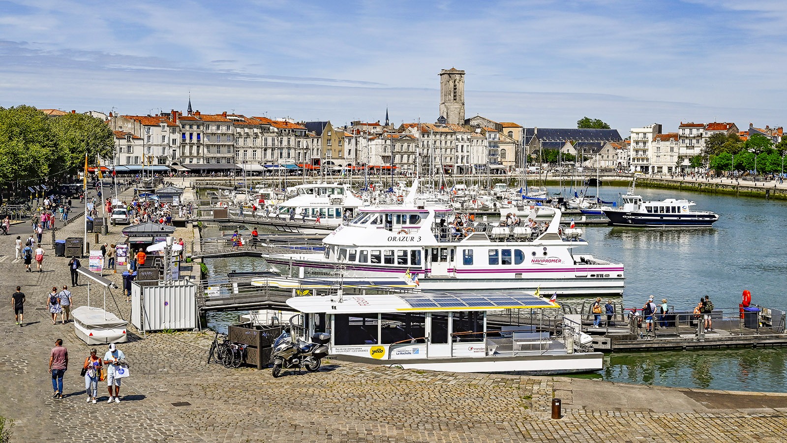 Der Blick von der Tour de la Chaine auf den Vieux-Port von La Rochelle. Foto: Hilke Maunder