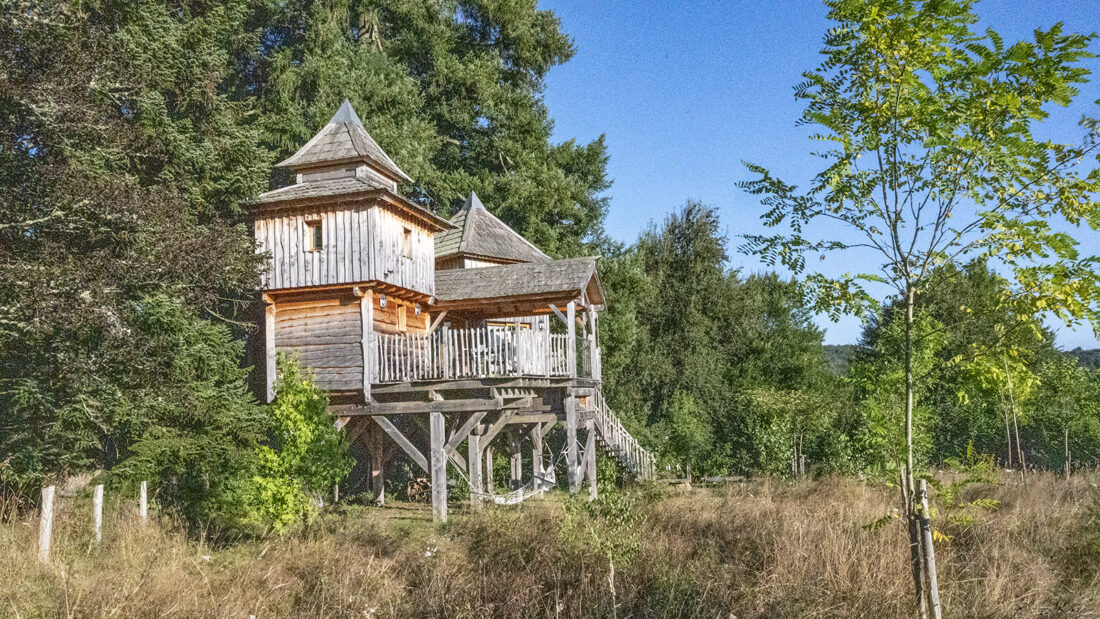 Das erste Baumhaus-Refugium des Château de Memanat. Foto: Hilke Maunder